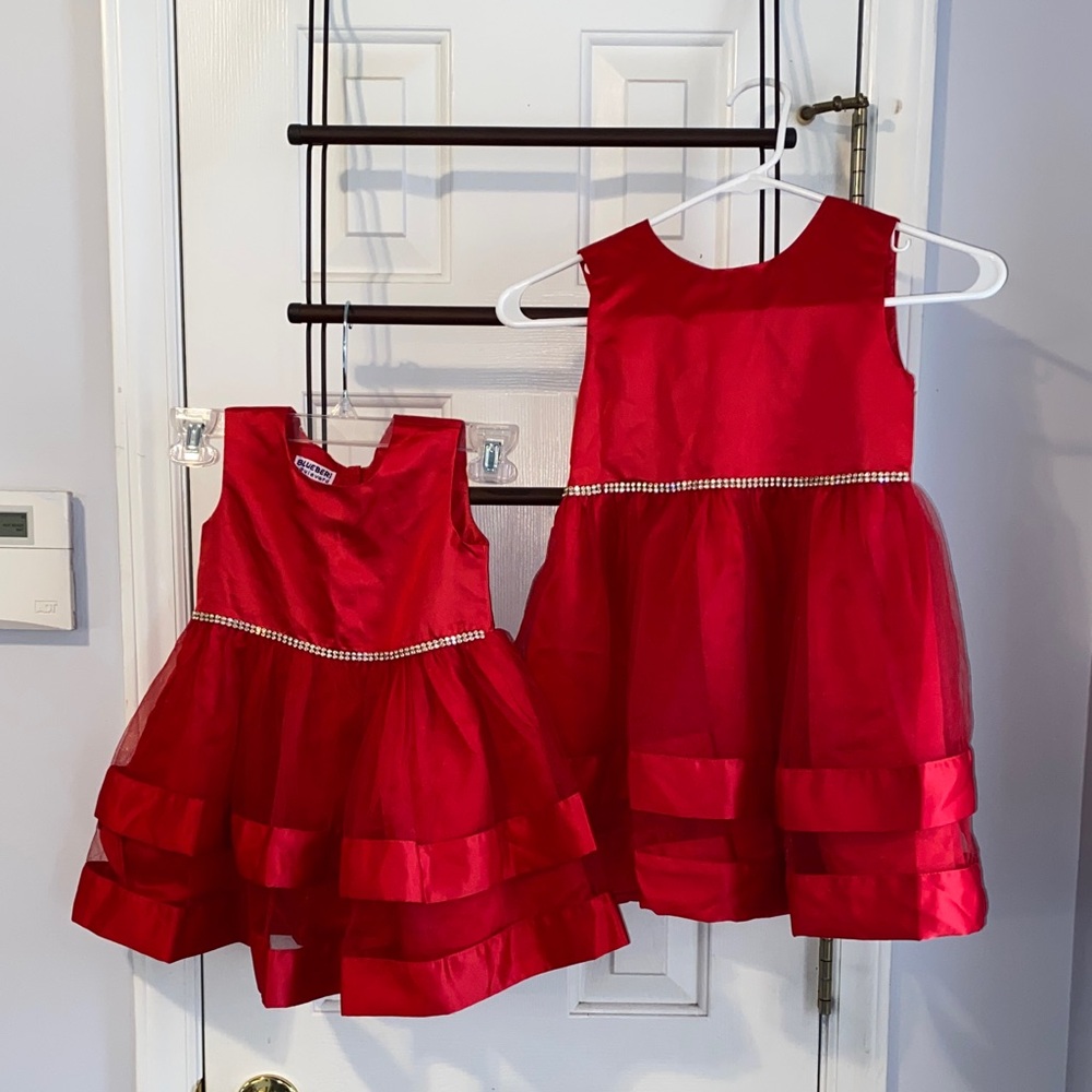 Blueberi boulevard sister Christmas dresses size 3T & 6 red, preowned- worn once